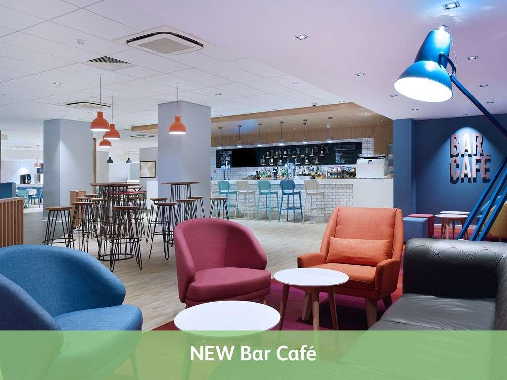 Mercure London Gatwick Airport Χόρλι Εστιατόριο φωτογραφία