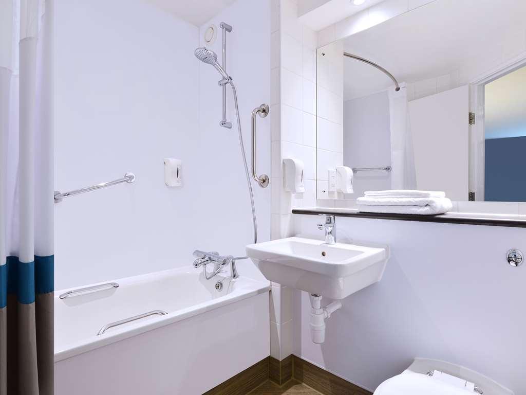 Mercure London Gatwick Airport Χόρλι Δωμάτιο φωτογραφία