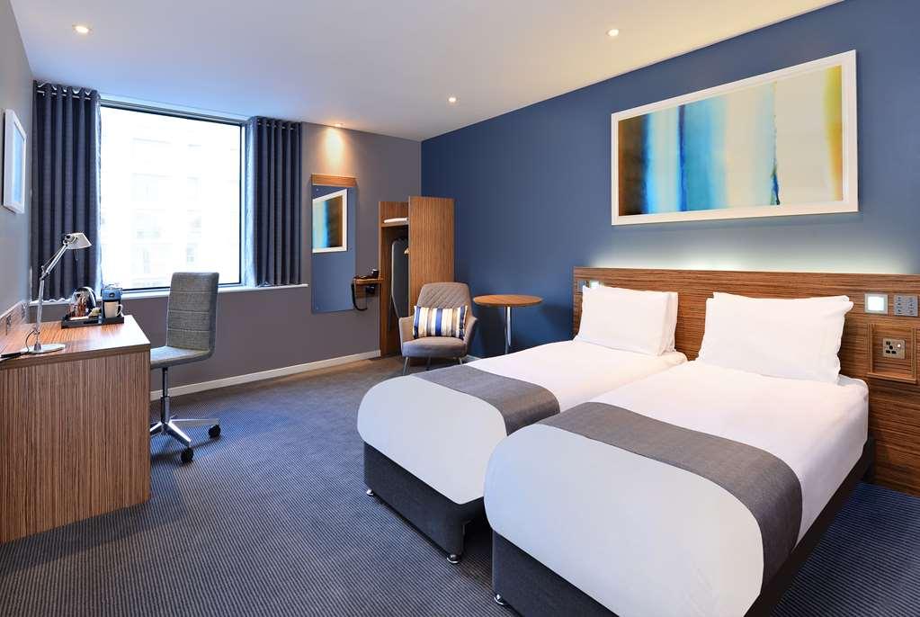 Mercure London Gatwick Airport Χόρλι Δωμάτιο φωτογραφία